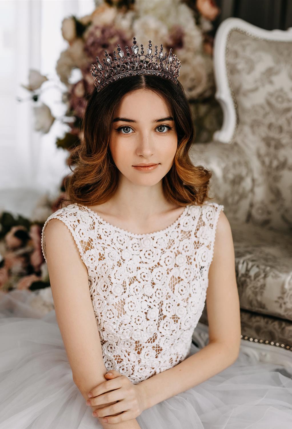 AW Crystal Wedding Tiaras Hair Accessories for Bride