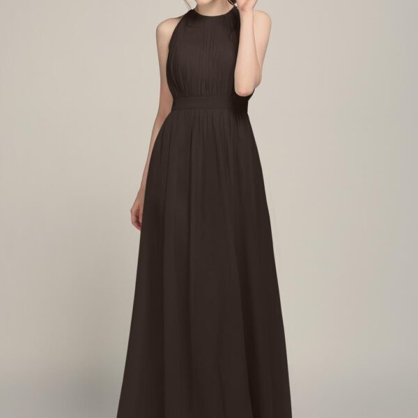 on a bodice that's wholly flattering and simply pretty. The dress offers a floor length chiffon A-line silhouette that will be the perfect choice for a bridesmaid