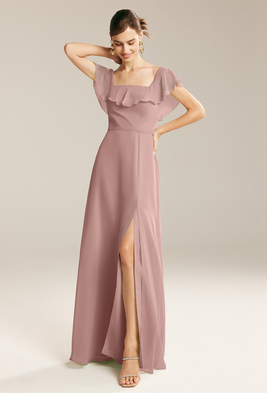 making it possible to be a bridesmaid with style. This A-line silhouette dress is cut high-quality chiffon