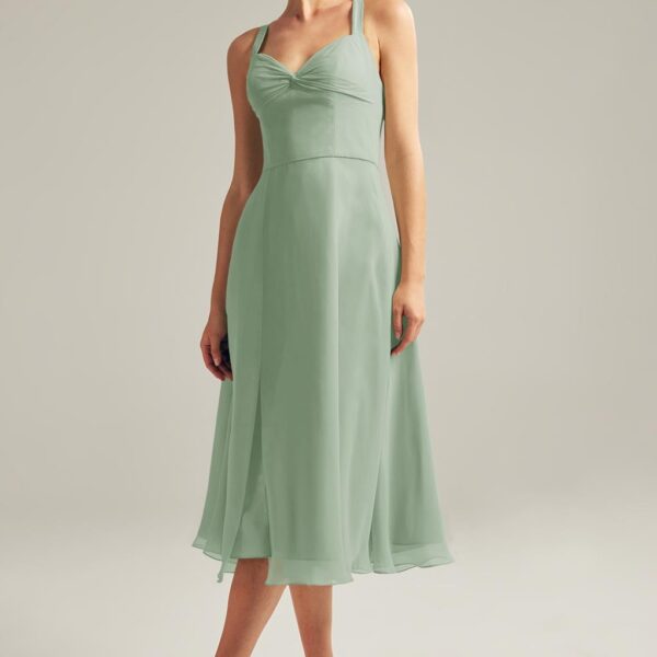 the best pick for an aesthetically appealing outdoor wedding. It is designed from high-quality chiffon and is styled for simplicity as an A-line