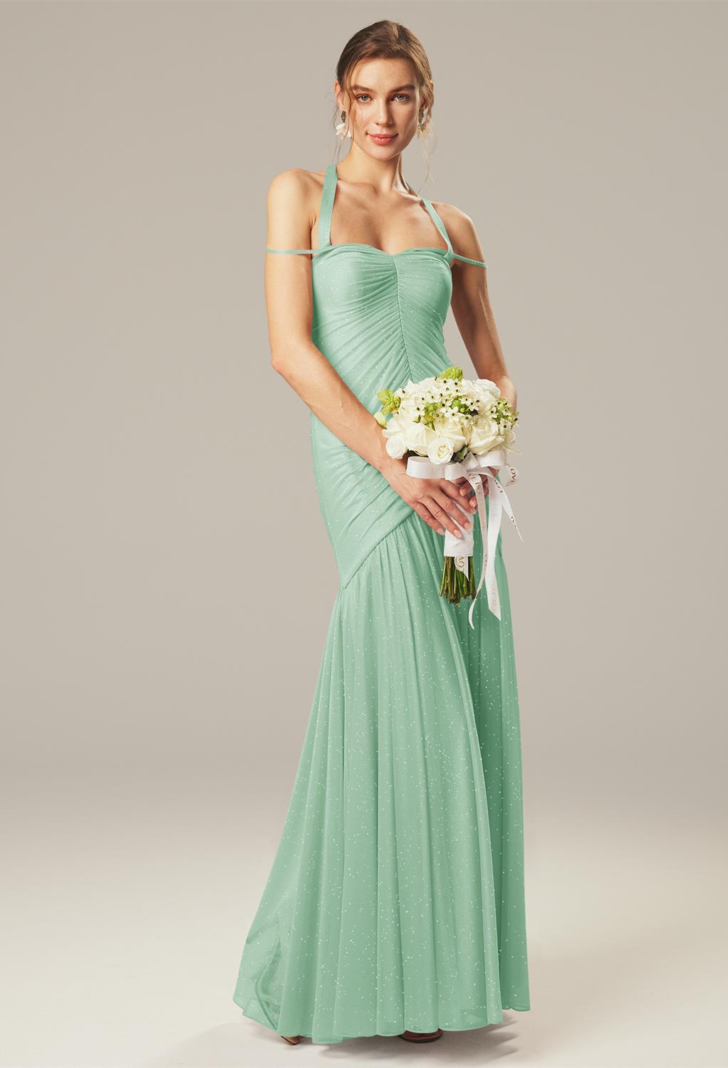 The AW Inorganic dress is designed from top-quality glitter mesh fabric. This stunning sleeveless floor-length dress has a sweetheart neckline and a built-in bra which brings comfort and a charming outlook. It accentuates every figure courtesy of its merm