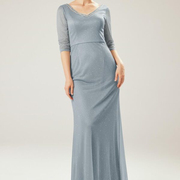 The AW Johnna Dress is a simple but well-fitted archetypal design for mature ladies who desires a simple but sophisticated look gown. It's an A-line-shaped gown designed with glitter mesh fabric and a mermaid silhouette. It offers maximum slip-in