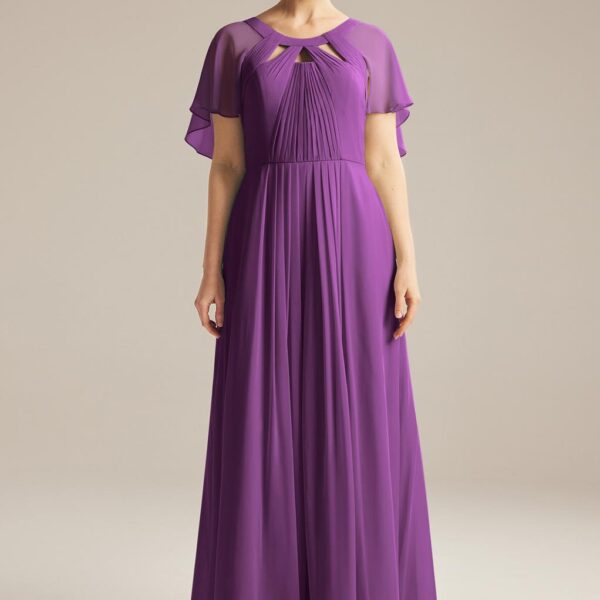 The AW Kay dress is embellished with ruching and crafted out of high-quality chiffon fabric. The jewel neckline and V- line gives the dress a beautiful argument. The flowing dress features strapless design and it's lined with a built-in bra. The z
