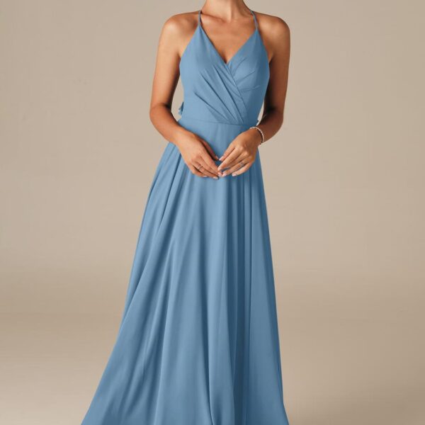 The Larry bridesmaid gown is an incredibly flattering choice for the bridesmaid looking for a dress that'll make her stand out on the big day.Lots of lovely pleats and a floor length design make this a dress one that boasts the elegance and gracef