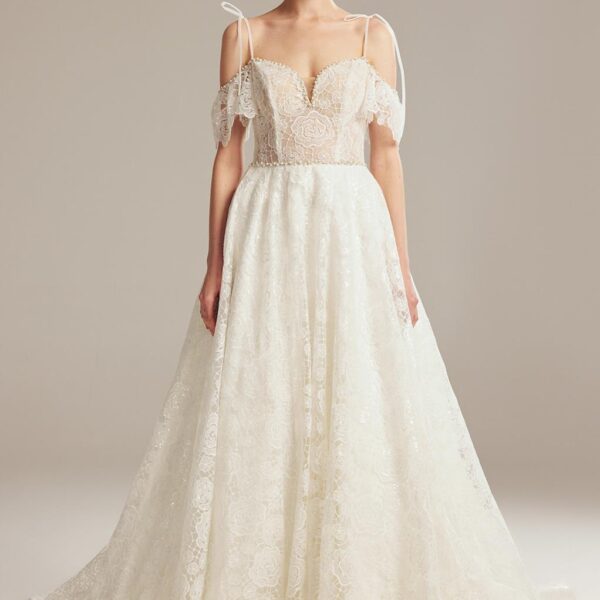 especially for the bride who loves to appear in a lightweight fabric. It is fashioned with an A-line silhouette and a sweetheart neckline. The floor-length gown flowing in court train is held in place by a quality