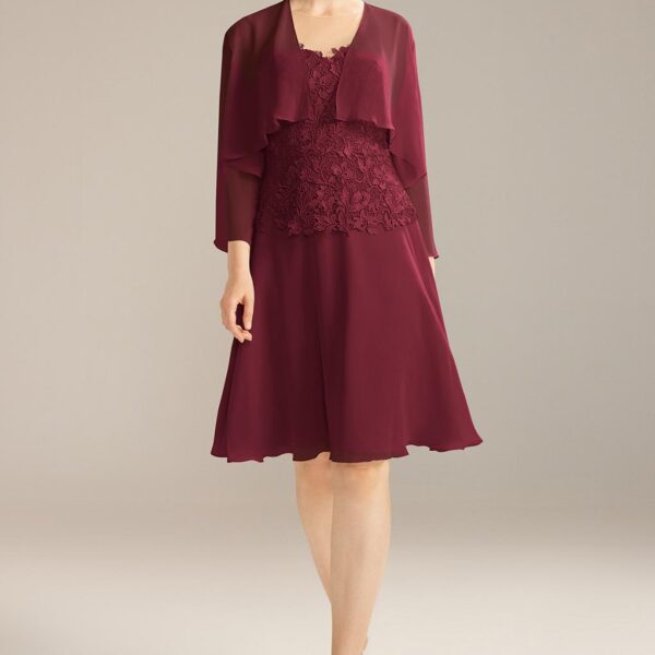 knee-length dress from luxurious lace. The jacket features ? sleeves and it's detachable