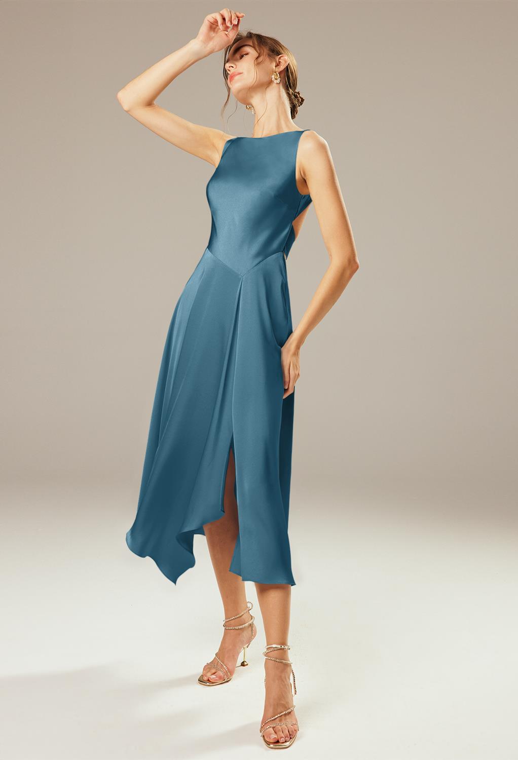 perfectly fashioned for bridesmaids who wish to attend the most enticing garden wedding. This gorgeous-looking and strapless tea-length gown includes a bateau neckline