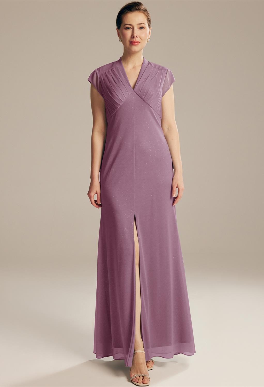 The AW Mulberry Dress has some voluminous sleeves. And the glitter mesh fabric of this dress makes it just as flexible. It is nicely tailored in a flattering silhouette mermaid form as its delicate pattern adds a refined touch to this appealing dress. The