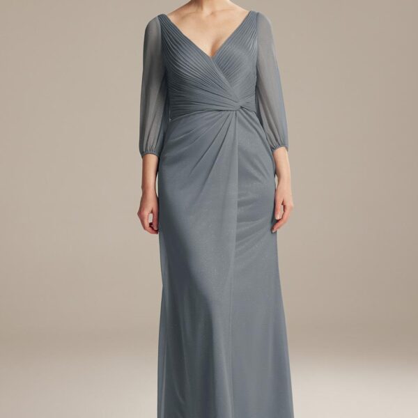 a feminine V-neckline o