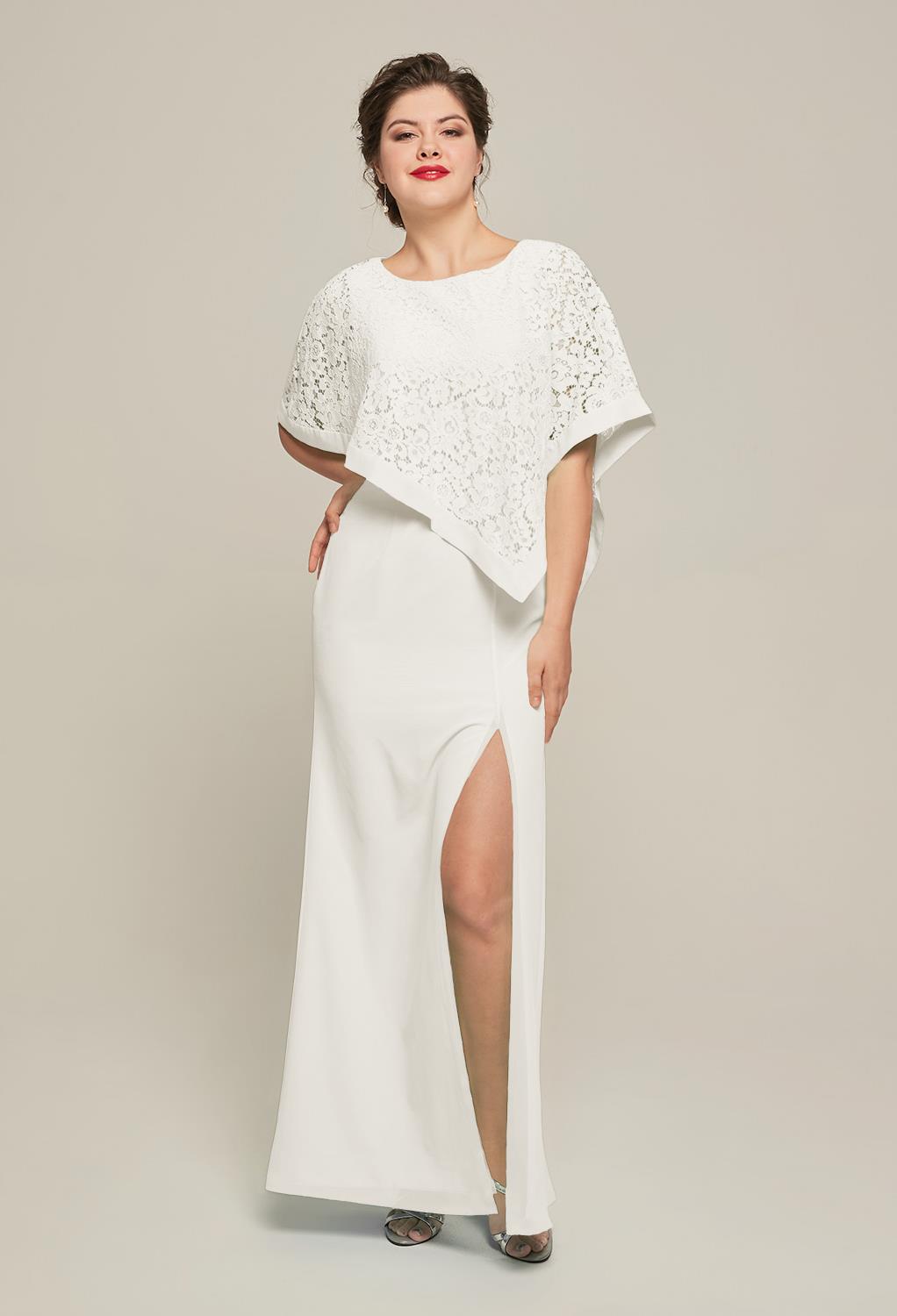 The Rosalee dress is a beautifully designed choice that offers flirty lace. The thigh length slit in the dress is a romantic touch that you'll fall in love with. This dress is the perfect option for the maid of honor or even for the mother of the