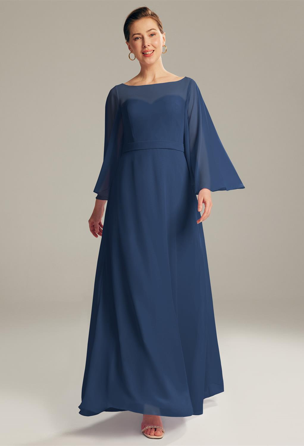 a lined bodice and an elegant bateau neckline make the Docia dress something truly remarkable for the mother of the bride to wear on her daughter's most magical day.The chiffon dress boasts a loose layered fit that is flattering an