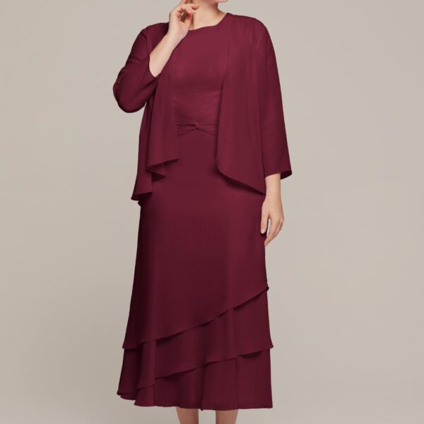 Pretty layers with loose flowing style make the Babette dress a smart choice for your next formal event or special occasion. The dress offers a flattering look that will ensure you look and feel picture perfect when attending the wedding or formal event.