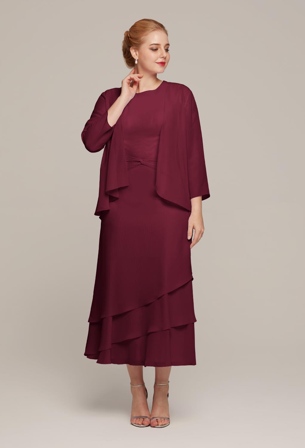 Pretty layers with loose flowing style make the Babette dress a smart choice for your next formal event or special occasion. The dress offers a flattering look that will ensure you look and feel picture perfect when attending the wedding or formal event.