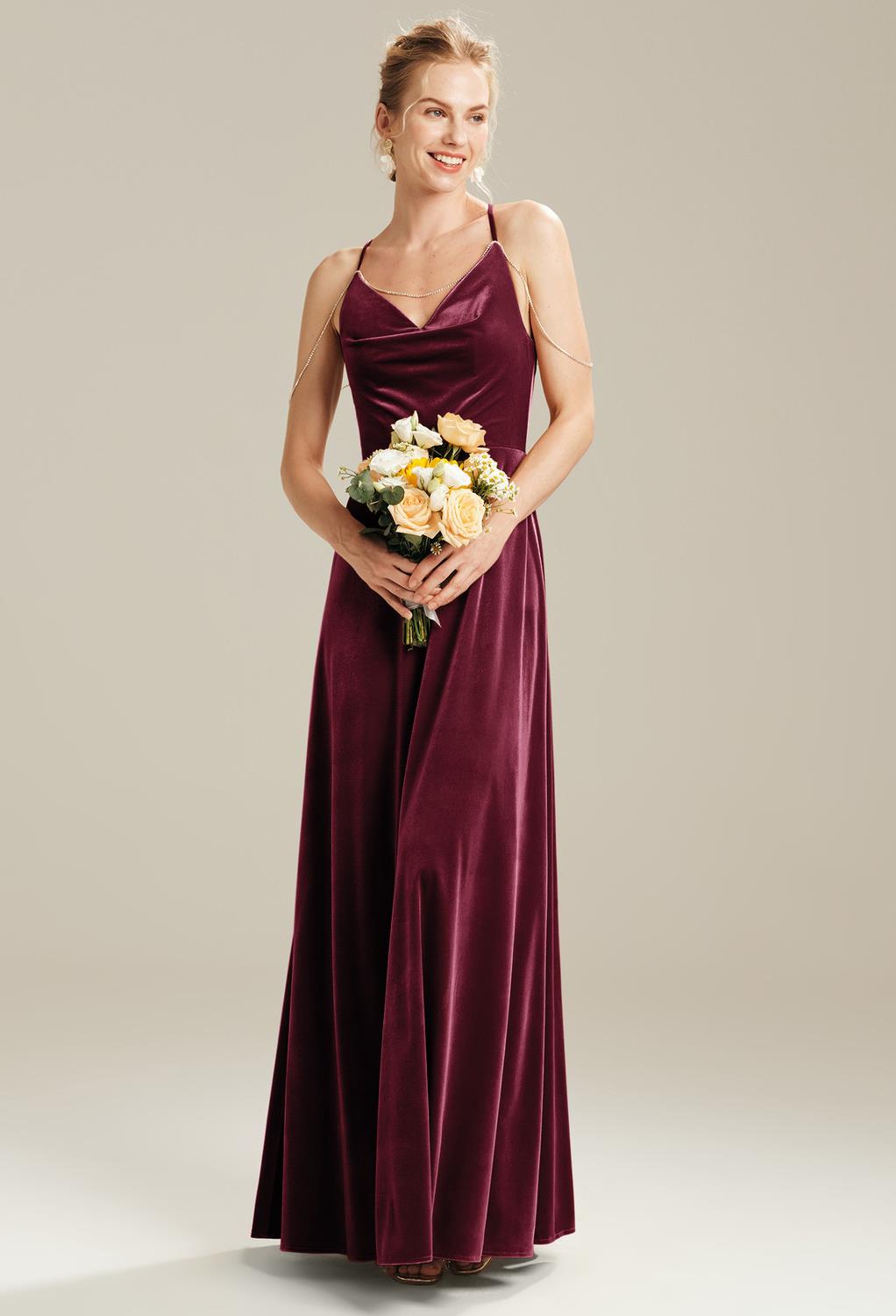 while the sleeveless design bares your shoulders in the flirtiest of ways. The V-neck of Melba is delightfully flattering