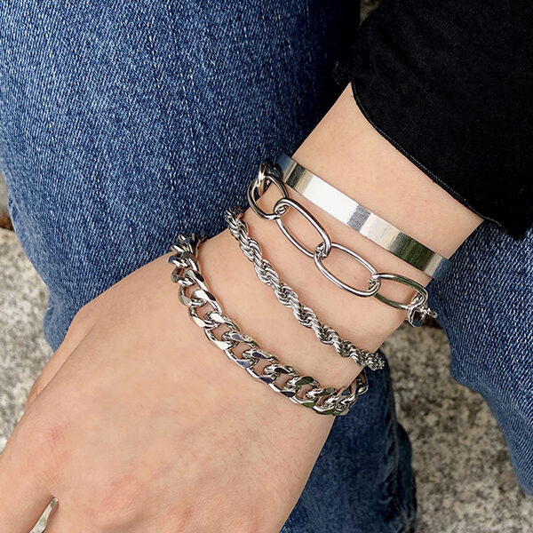 SkuCY-!100304MaterialAlloy FeatureChains
