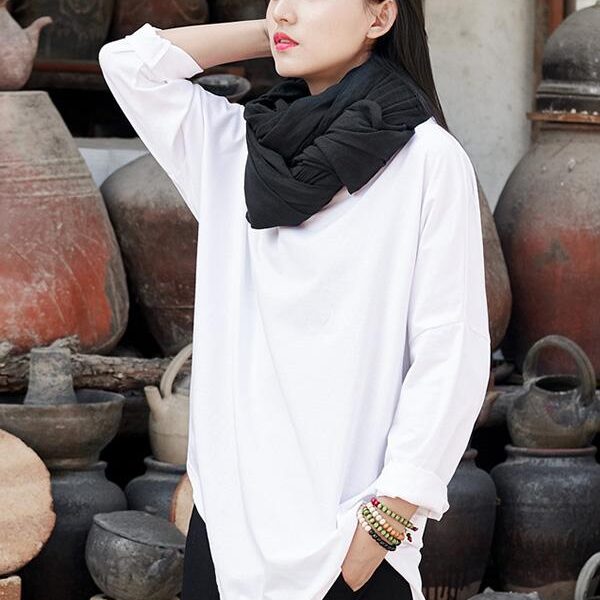 (We have provided this item's measurements to help you decide which size to buy.)    (Units/Inches)    Size   Bust   Sleeves   Length     Free Size   48.8   13.8   29.5        (Units/Centimeters)    S