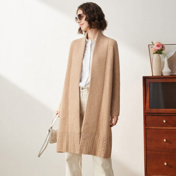 Fabric:100% Cashmere Unique Hollow Pattern: This coat features a distinctive hollow lattice texture