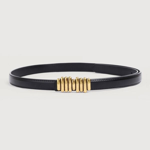 - Material: Leather- Type: Retro- Length: 105cm/41.33inches- Width: