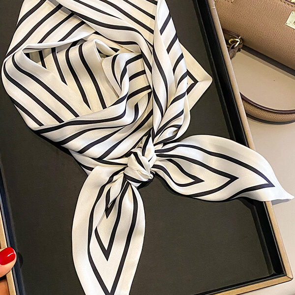 Contrast Color Striped Shawl&Scarf WHITE-One_size SkuCY-!115052MaterialSilk Imitation FeatureContrast Color