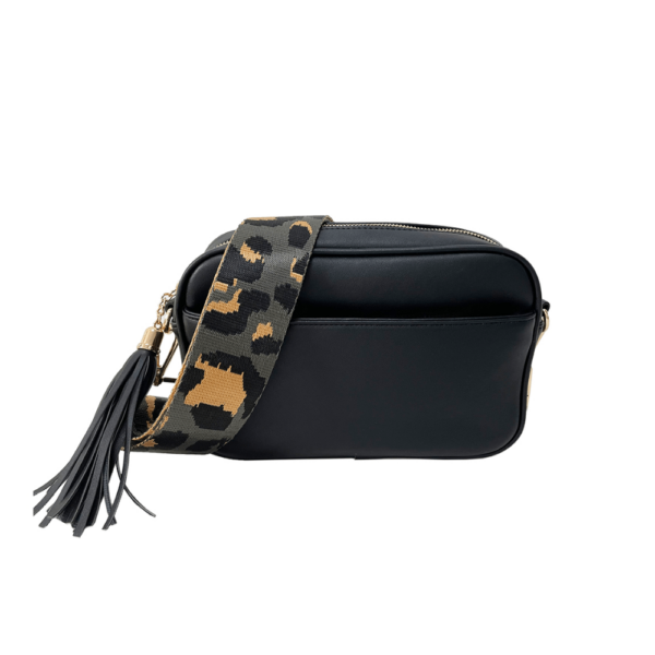 Now you can build your perfect bag! Pick your favorite color Crossbody bag and then pick your favorite style strap to build the perfect bag. All straps are interchangeable!Our beautiful Courtney vegan leather Crossbody from the Threaded Pear is the perfec