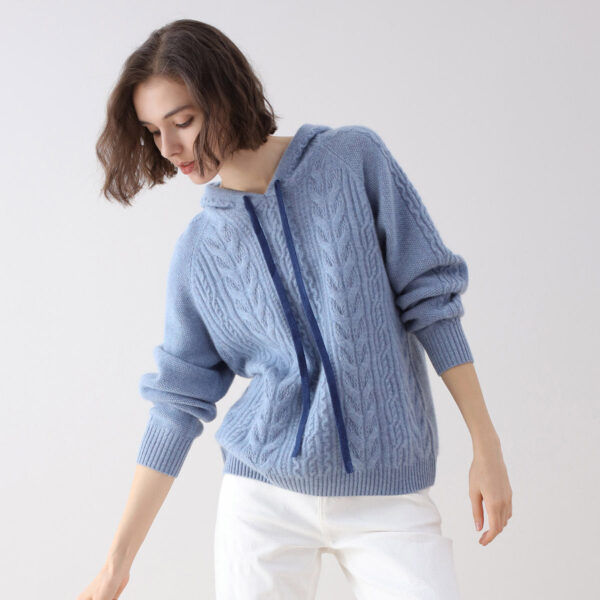 Fabric:The 100% Cashmere Solid Color Hoodie is crafted from luxurious 100% cashmere
