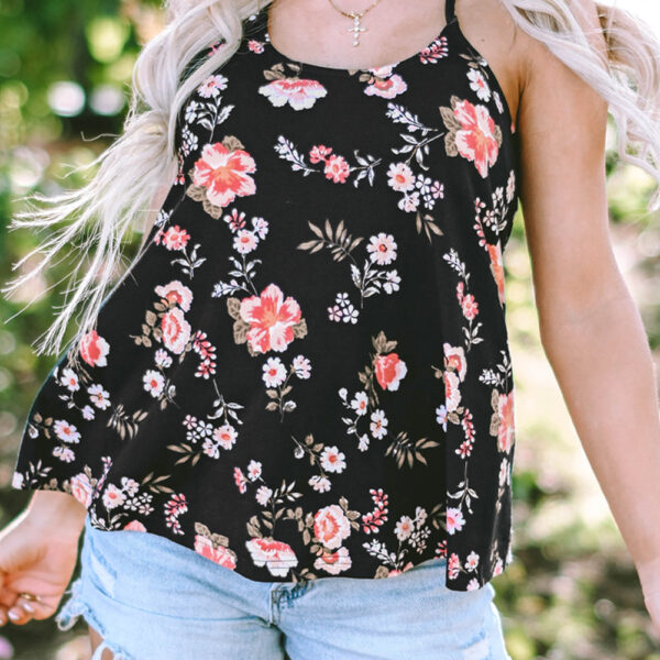 This tank top features a spaghetti straps design