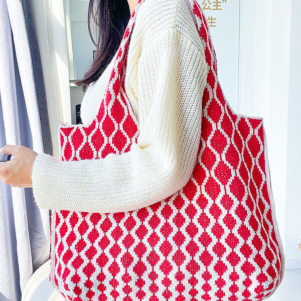 Rhombic Contrast Color Woven Handbag Bags RED-LARGE SIZE SkuCY-!116054MaterialPolyester LiningPolyester FeatureRhombic