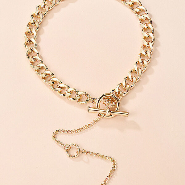 SkuCY-!100299MaterialAlloy FeatureChains OccasionSimple