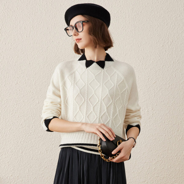 Fabric:100% Cashmere Classic Mock Neck Design:This sweater features a classic mock neck design that provides both style and warmth