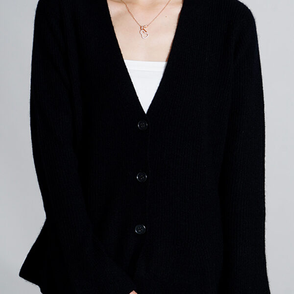 SkuCY-!111621Material100% CASHMERE StyleFlared Sleeves FeatureButtoned