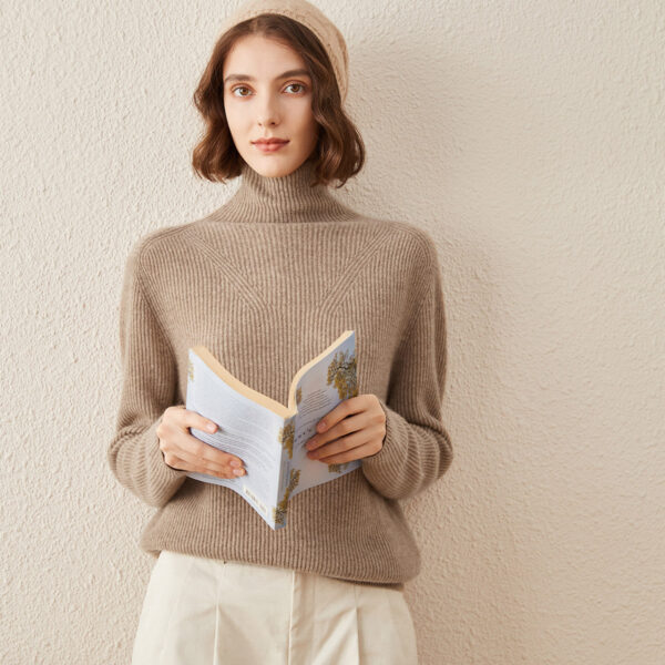 Material: 100% CashmereCrafted from pure cashmere