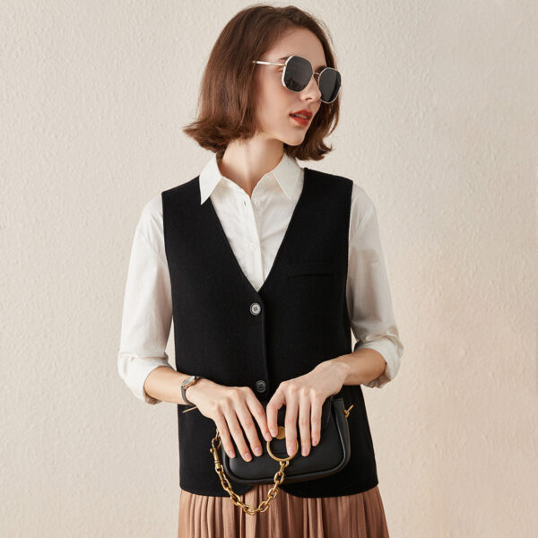 Elevate your wardrobe with our 100% Wool Elegant Sleeveless Button-Up Vest. Designed for the modern woman