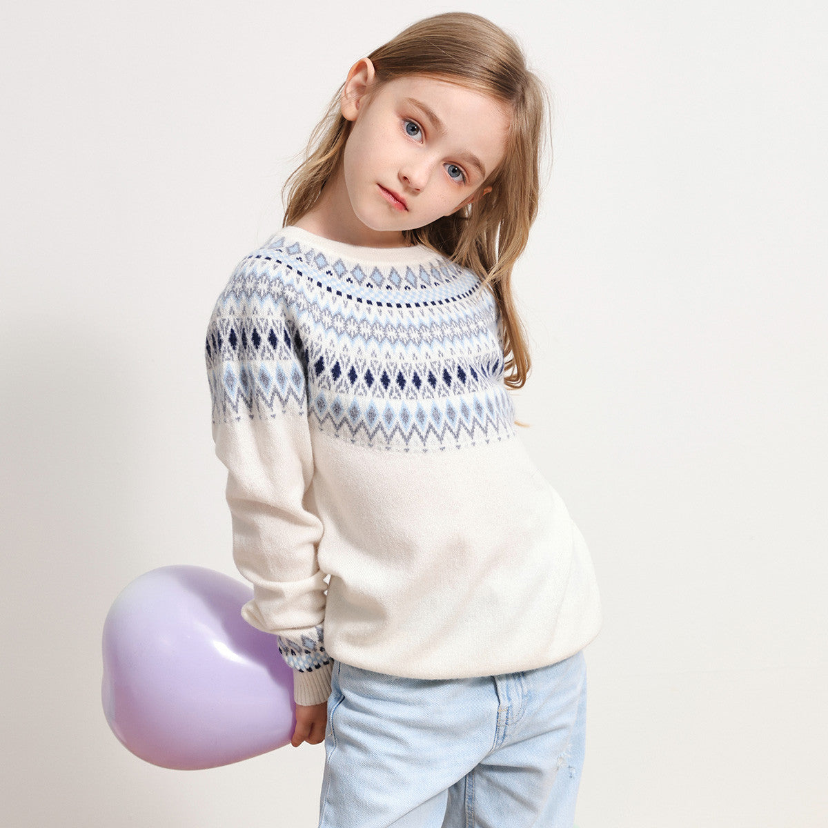 Fabric: Crafted from pure 100% wool