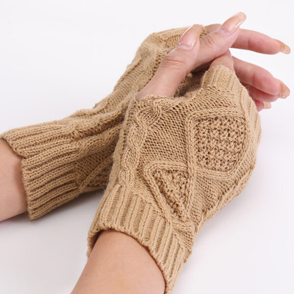 Simple 9 Colors Jacquard Knitting Gloves YELLOW-FREE SIZE SkuCY-!97053MaterialKnitting FeatureKeep Warm