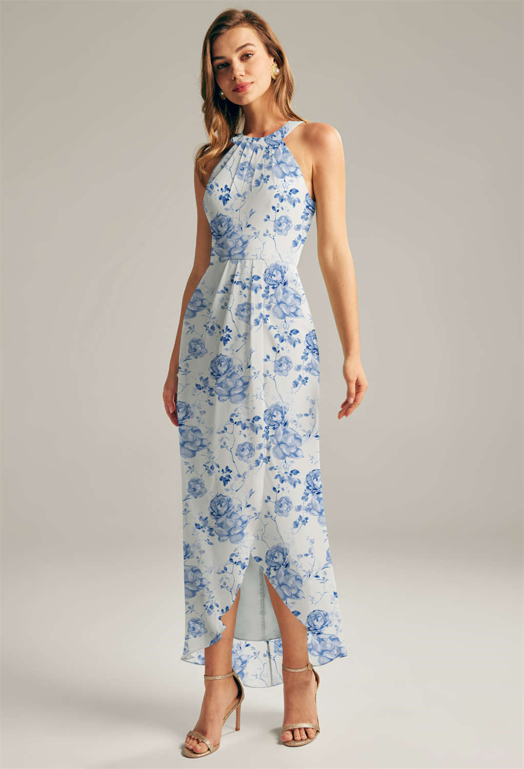 The AW Raja Dress exudes glam romance vibes with a soft aura of effortless elegance for a picture-perfect ensemble that matches a modern and trendy bridal look. This gown is designed from top-quality chiffon for a comfortable feel on the wearer and a time
