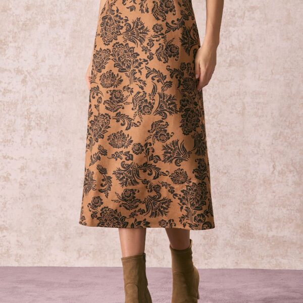 Details:- Brown- Daily- Floral Print- Zipper Fly- High Waisted- Regular Fit- 90% Polyester