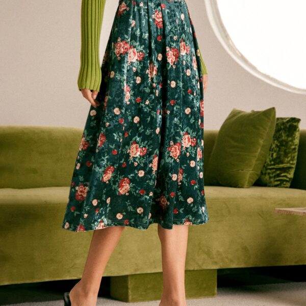 Details:- Green- Daily- Vintage- Pleated- Floral Print- Elastic Waist- High Waisted- Regular Fit- 95% Polyester