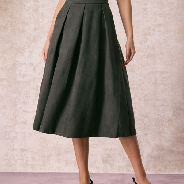 Details:- Green- Daily- Vintage & Brief- Solid Color- Pleated- Zipper Fly- High Waisted- Slim Fit- 97% Polyester