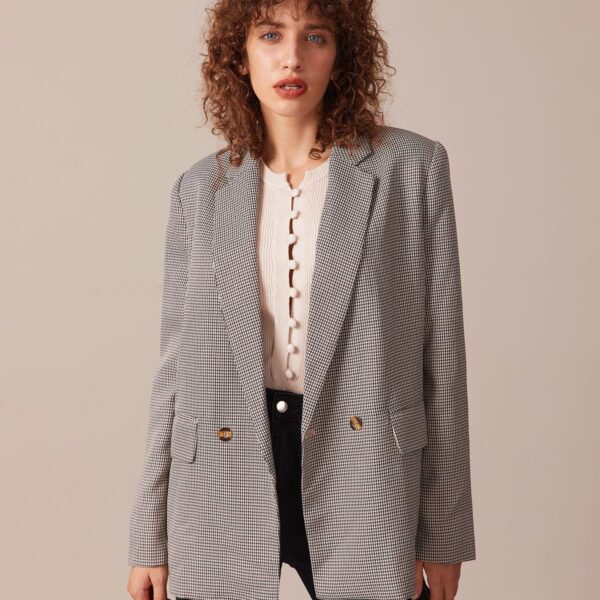 Details:- Coffee- Work- Houndstooth- Button- Pockets- Lapel- Long Sleeves- Regular Fit- No Stretch- 87% Polyester