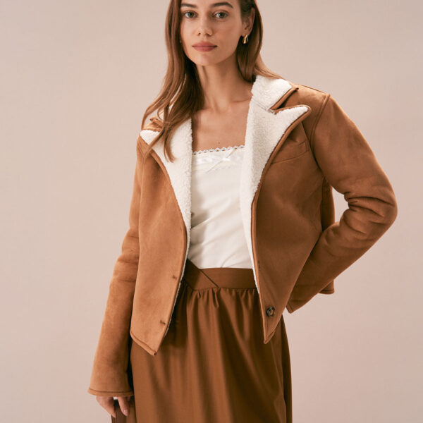 Details:- Brown- Daily- Solid Color- Button- Slit- Lapel- Long Sleeves- Single Breasted- Regular Fit- No Stretch- 90% Polyester