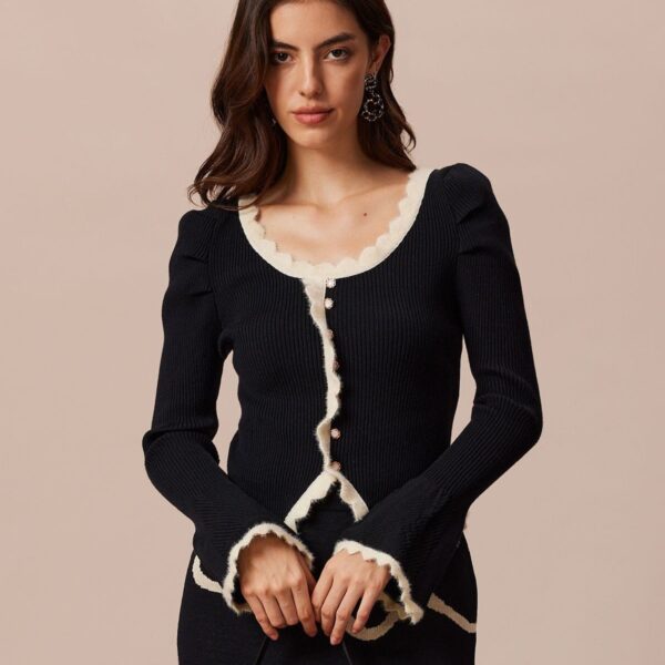 Details:- Colorblock- Gigot Sleeve- Slim Fit- Medium Stretch- 40% Polyester