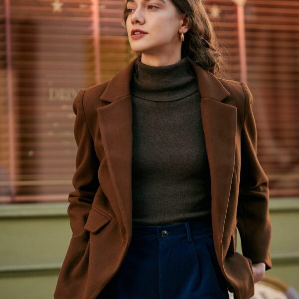 Details:- Solid color- Single button- Androgynous formal wear- Collared- Regular fitFabric:It is made of Polyester. Polyester is an artificial fiber that feels soft