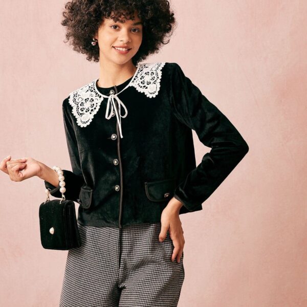 Details:- Crew Neck- Detachable Lace Neckline- Velvet- Crop Jacket- Button UpFabric:This Vintage Jacket is made of Spandex and Polyester. Spandex is lightweight and comfortable to wear