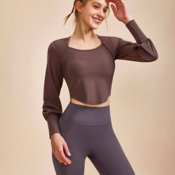 Style: Active Season: Spring