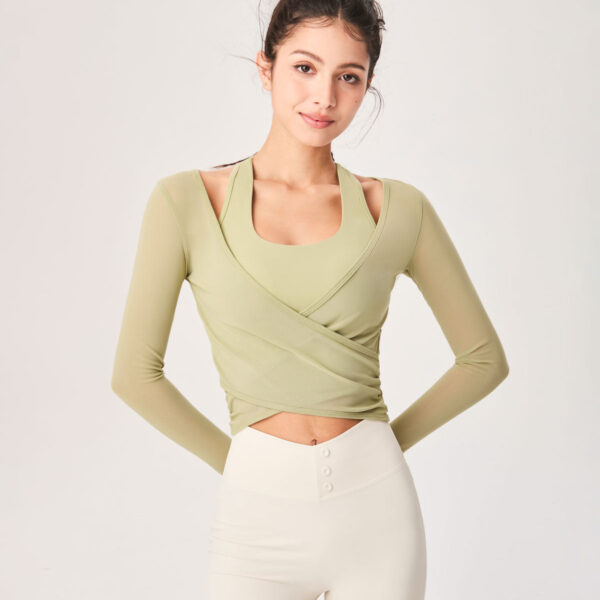 Style: Active Season: Spring