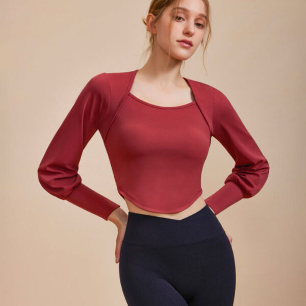 Style: Active Season: Spring