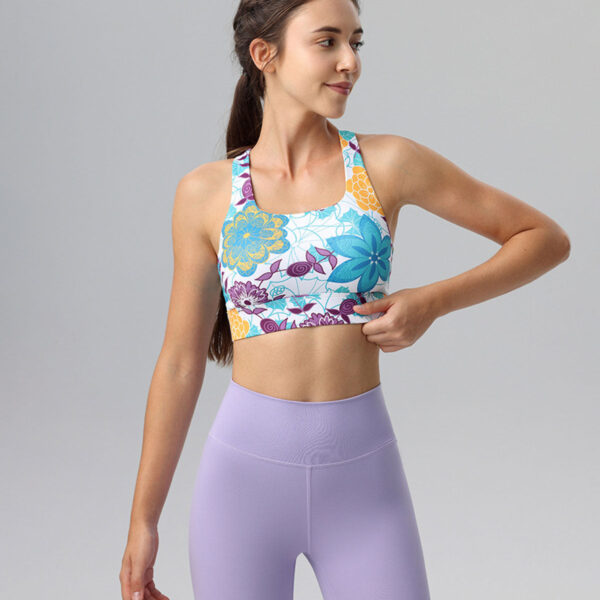 Style: Active Season: Spring