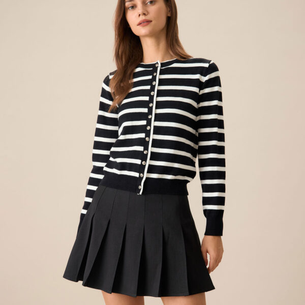 Fabric:This Striped Cardigan is made of Viscose