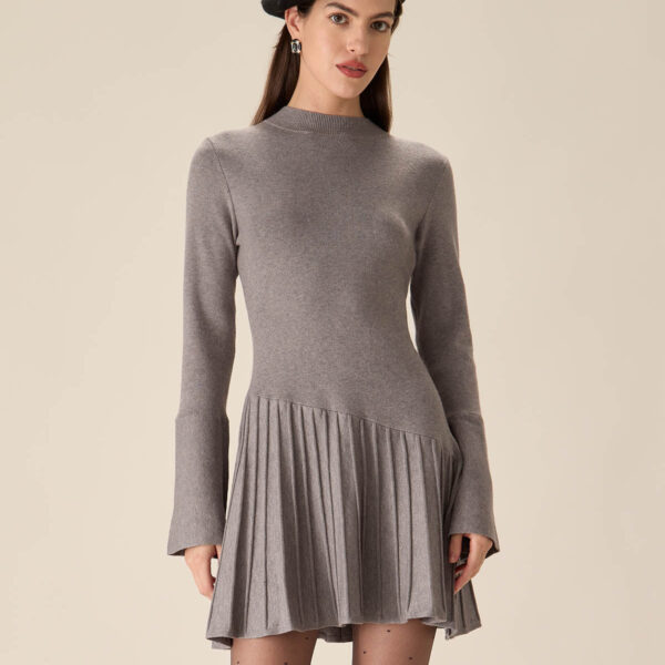 Fabric:This Sweater Mini Dress is made of Viscose