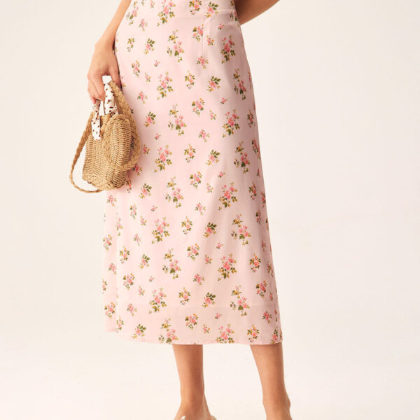 Fabric:This Floral Midi Skirt is made of Polyester. Polyester is an artificial fiber that feels soft